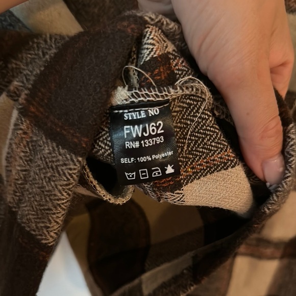 POL | Dolman Sleeve Checkered Utility Jacket in Brown and Cream - Picture 13 of 13